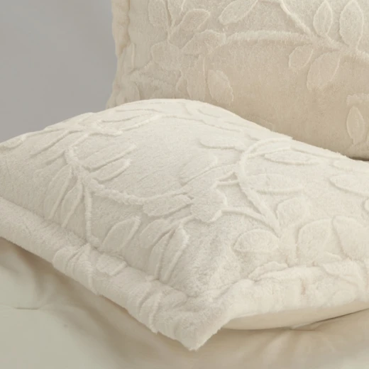 Nova Home Fleurfur Winter Jaquard Fur Comforter  Set - King/Super King - Ivory 6Pcs - Nova Home - Image 3