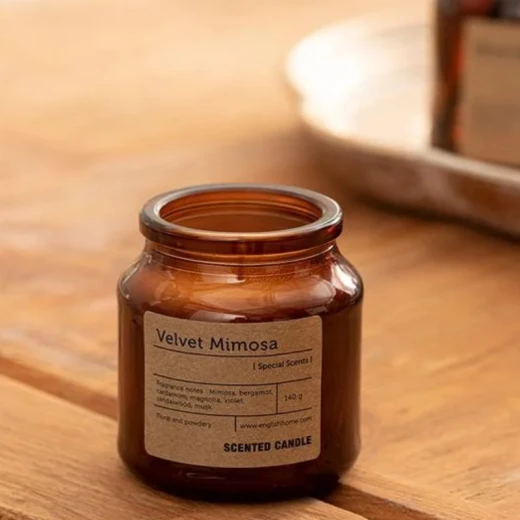 شمعة معطرة برائحة الميموزا المخملية من انجليش هوم