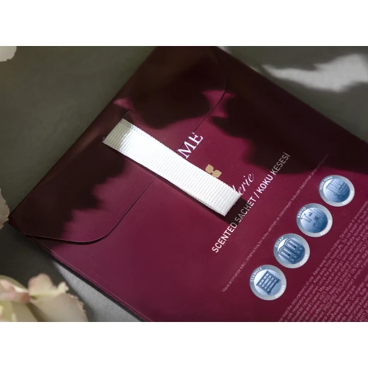 فاليري كيس معطر 19 جرام برقوق - انجلش هوم - Image 3