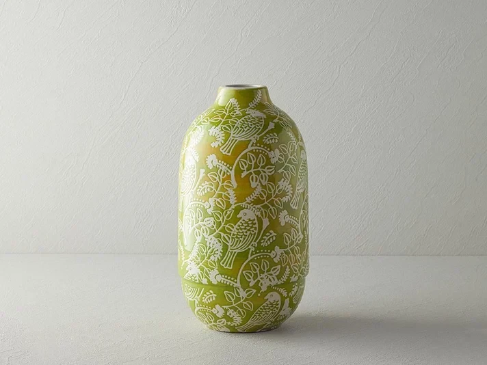 مزهرية سيليكون بتصميم الطيور الحديقية من إنجلش هوم بأبعاد 17x17x31 سم باللون الأخضر. - انجلش هوم
