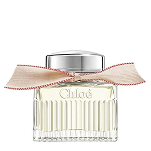 Chloé Signature Lumineuse Eau de Parfum 50 ml Sensual Floral Fragrance for Women Elegant Perfume