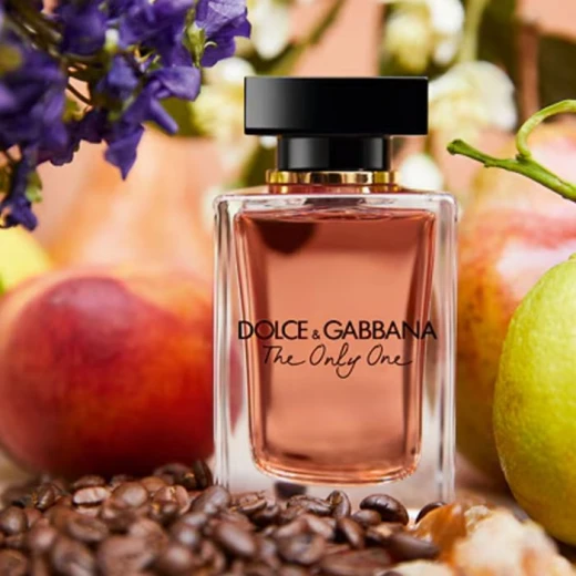 دولتشي اند غابانا عطر ذا أونلي ون ٥٠ مل عطر نسائي زهري برائحة آسرة - دولتشي اند غابانا - Image 2