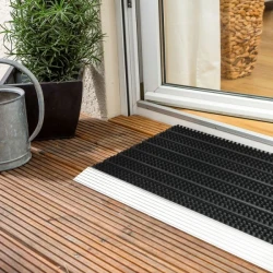 Astra Super Brush 45x75cm Doormat - Black