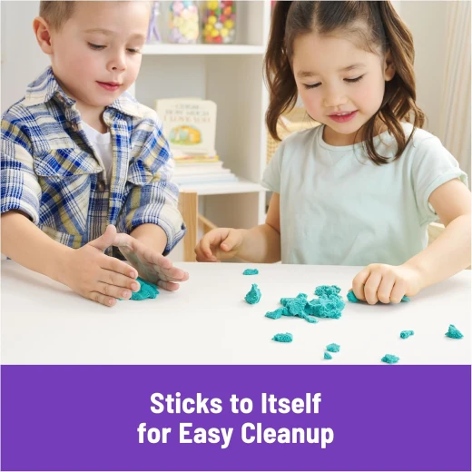 علبة قلعة رملية متحركة مع رمل 453 جرام باللون الأخضر الفيروزي، حاوية بلاستيكية توفر سطحًا للعب والتخزين في واحد، للأطفال من سن 3 سنوات فما فوق من كينتيك ساند - كانيتك ساند - Image 2