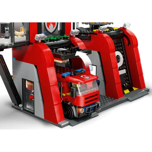 LEGO City محطة الإطفاء مع لعبة شاحنة الإطفاء - مجموعات بناء ألعاب للأطفال مع 2 ملحقات لشاحنة الإطفاء - هدايا للأولاد والبنات من عمر 6 سنوات فما فوق - مجموعة لعب تخيلي مع 5 شخصيات صغيرة - 60414 من ليغو - ليجو - Image 4