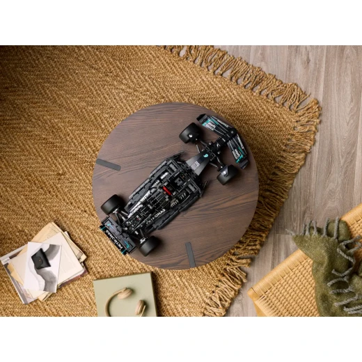 Lego Technic Mercedes Performance Car Toy for Adults, Formula 1 Car, Detailed Replica, Decoration for Office or Home, Gift for Men, Women 42171 - LEGO - Image 4
