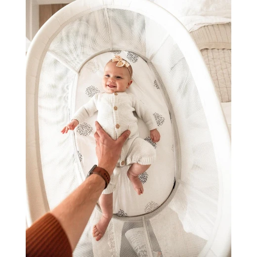 4moms MamaRoo Sleep Bassinet, Baby Bedside Bassinet, Supports Baby’s Sleep with Adjustable Features – 5 Motions, 5 Speeds, 4 Soothing Sounds and 2 Heights - 4moms - Image 4