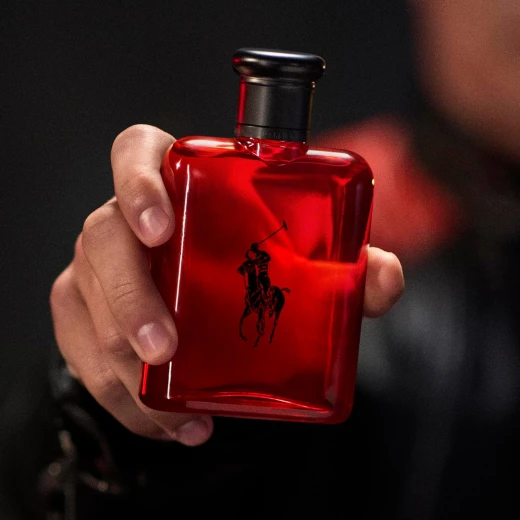 عطر رالف لورين بولو ريد للرجال 125 مل برائحة خشبية وتوابل مع الجريب فروت وخشب الأرز - رالف لورين - Image 5