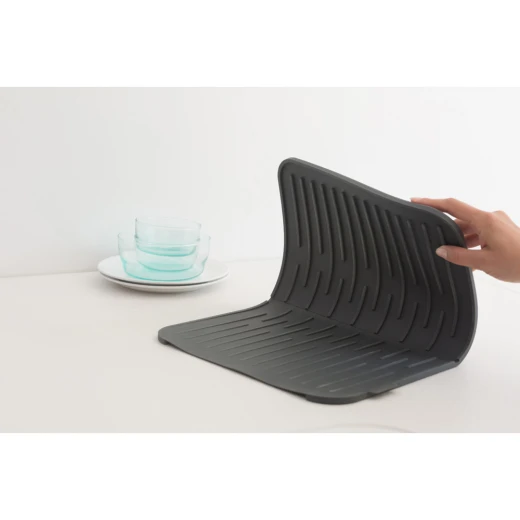 Brabantia Silicone Dish Drying Mat Dark Grey 0.9 cm, Width 32.5 cm, Depth 43.8 cm - KitchenCraft - Image 3