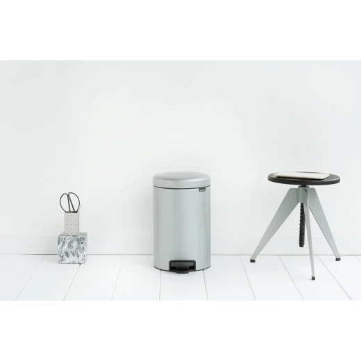 Brabantia NewIcon Pedal Bin 12L with Plastic Inner Bucket Soft Closing, Moss Metallic Grey Eco-Friendly, Quiet Operation, Supports The Ocean Cleanup - Brabantia - Image 3