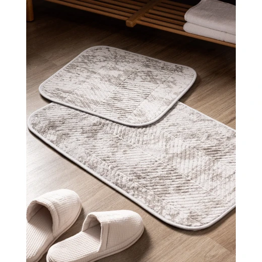 طقم دعاسات حمام إيز, قطعتان، رمادي، 50×80 + 45×50 سم، بوليستر 100%، قاعدة مانعة للانزلاق، ملمس ناعم، ارتفاع الوبر 10 مم، صناعة تركية طقم دعاسات حمام إيز, قطعتان، رمادي، 50×80 + 45×50 سم، بوليستر 100%، قاعدة مانعة للانزلاق، ملمس ناعم، ارتفاع الوبر 10 مم، صناعة تركية