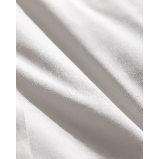 طقم غطاء لحاف مارين بحجم كينغ, 100% قطن ساتان مطرّز, لون أبيض, طقم مفروشات فاخر يشمل 4 أكياس وسادة وملاءة , ناعم وبتنفس, صناعة تركية من مدام كوكو - مدام كوكو - Image 4