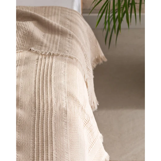 غطاء سرير لوسيل مقاس كبير مصنوع من القطن بنسبة 100%، لون بيج، لحاف ناعم وخفيف الوزن، 240×260 سم، تصميم أنيق ومحكم، صنع في تركيا من مدام كوكو - مدام كوكو - Image 2