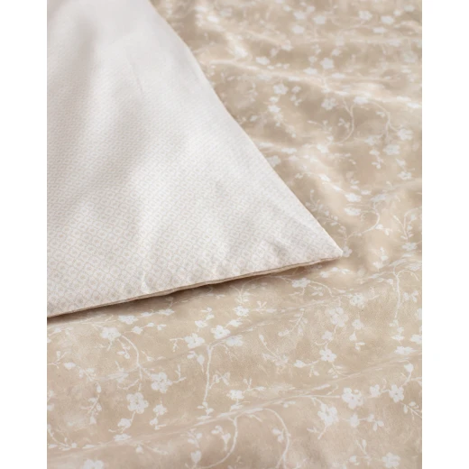 طقم غطاء لحاف فاينس حجم كينج 100% قطن رانفورس مطبوع - بيج، غطاء لحاف 240×220 سم + شرشف + 2 وسائد، صناعة تركية من مدام كوكو - مدام كوكو - Image 3