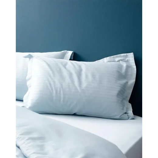 طقم مفروشات سرير كينج سايز مخطط إليشيا غطاء لحاف 240×260 سم، ملاءة مطاطية 280×280 سم، و2 غطاء وسادة 50×70 سم من مدام كوكو - مدام كوكو - Image 2