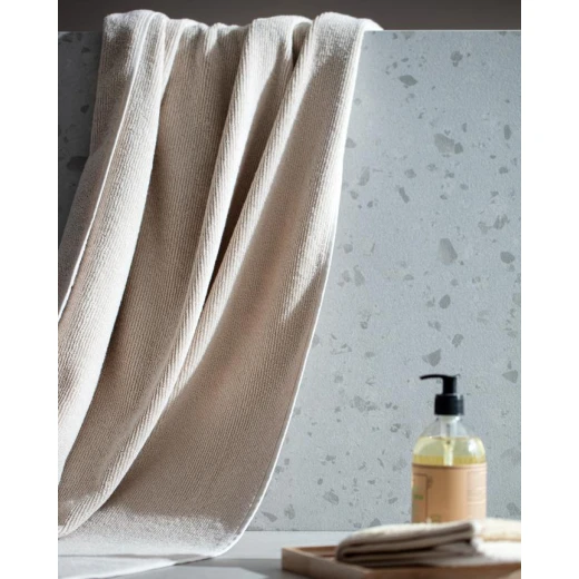 طقم مناشف ديلرون – المقاسات: 50×90 سم + 80×160 سم من مدام كوكو - مدام كوكو - Image 2