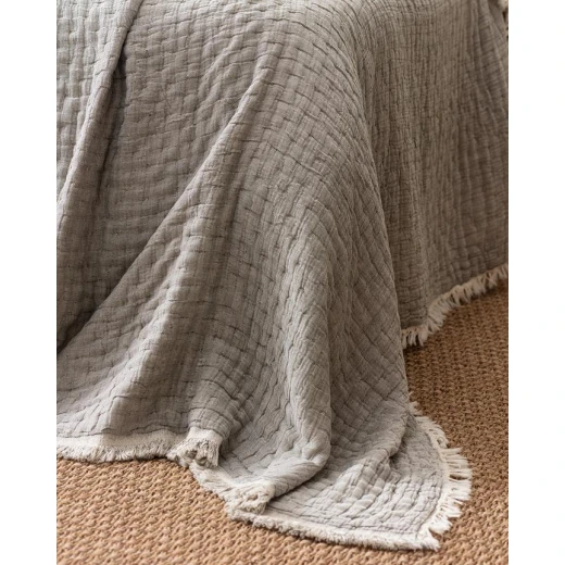 مفرش سرير مزدوج جرانيا بقياس 220×240 سم – تصميم أنيق يضفي لمسة فاخرة على غرفة النوم – من مدام كوكو - مدام كوكو - Image 3