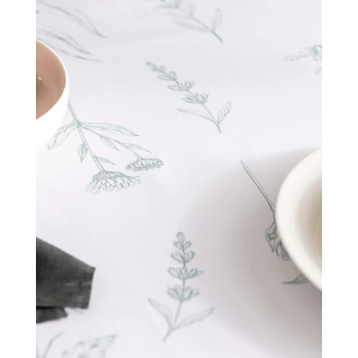 مفرش طاولة سارث بقياس 160×250 سم – تصميم راقٍ وعصري يناسب الطاولات الكبيرة ويضفي لمسة أنيقة على مائدتك – من مدام كوكو - مدام كوكو - Image 3