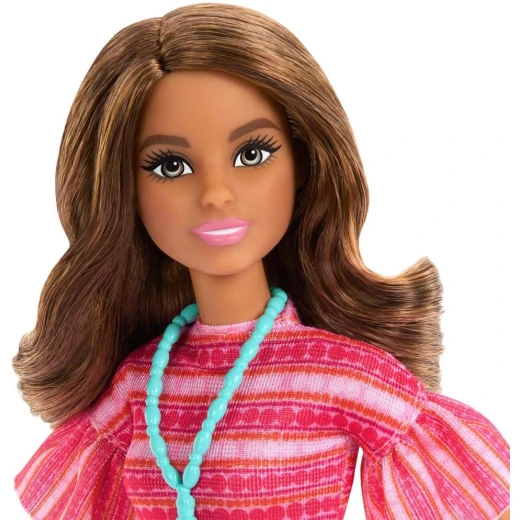 Mattel Barbie & Teresa Friendship Fashion Doll with Removable Outfit & Necklace for Kids - Barbie - Image 4