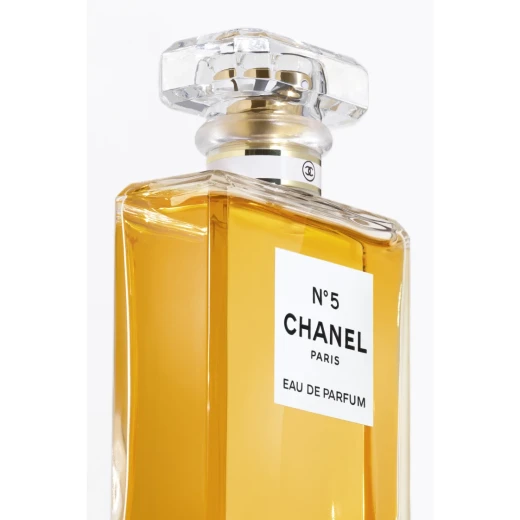 شانيل رقم 5 بخاخ ماء عطر: عطر الأزهار الأيقوني للنساء، زجاجة فاخرة سعة 50 مل، كلاسيكية خالدة، هدية مثالية، منتج أصلي - شانيل - Image 5