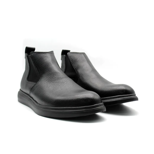 Men's trendy black leather Chelsea boots - stylish casual shoes with a chunky sole and rubber sole - easy slip-on style for young people 43 Men's trendy black leather Chelsea boots - stylish casual shoes with a chunky sole and rubber sole - easy slip-on style for young people 43