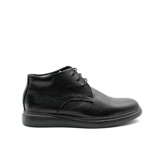 بوت رجالي برباط جلد أسود بنعل سميك وعصري (Chunky Sole) – حذاء شتوي كاجوال عالي الجودة – متانة وأناقة لجميع الإطلالات اليومية 40 - شووز - Image 5