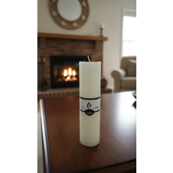 An elegant ivory pillar candle, approximately 19.5 cm tall, with a classic design that creates a warm and tranquil atmosphere, perfect for home decor, tables, special occasions, and parties with a touch of sophistication