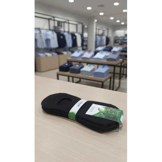 جوارب لولو شوب العصرية للكاحل، 3 أزواج، سوداء اللون، مريحة، تسمح بمرور الهواء، خفيفة الوزن، تمتص الرطوبة، للرجال، مثالية للارتداء اليومي والأنشطة الرياضية، مقاس من 40 إلى 46 - ملابس لولو شوب - Image 2