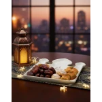 صحن تقديم على شكل مسجد بحجم 24 سم، مثالي لتقديم التمر والحلويات خلال رمضان والمناسبات الدينية. تصميمه الأنيق يضفي لمسة روحانية وجمالية على الطاولة - دمية رمضان