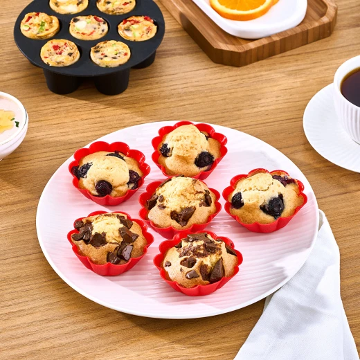 أكواب خبز الكعك الصغيرة من السيليكون من كاراجا، أحمر، 6 قطع، قطر 7.5 سم - كراجا - Image 4