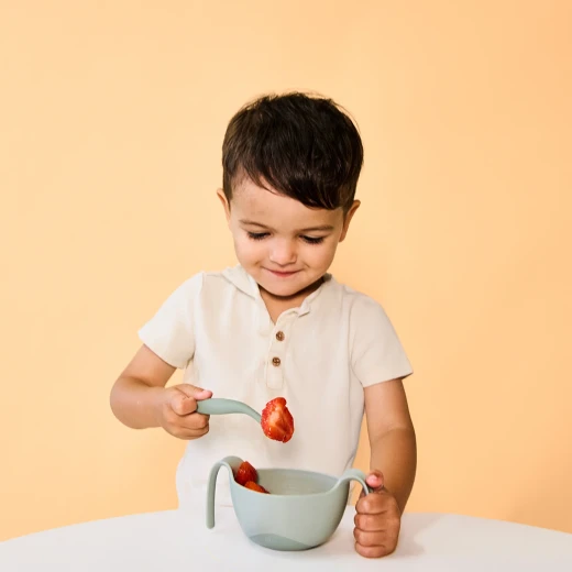 B.Box 3 in 1 Snack Dispenser Set for Babies and Toddlers Sage Color, BPA Free, Easy to Clean, Perfect for On the Go Snacking Needs - B.Box - Image 6