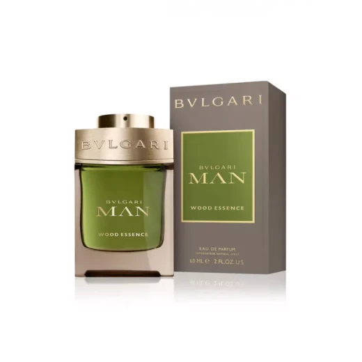عطر بولغاري مان وود إيسنس ميني أو دو بارفان بخاخ 60 مل للرجال، عطر خشبي عطري بنفحات من السرو الإيطالي ونجيل الهند والعنبر، مثالي للاستخدام اليومي
