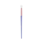 Essence Fluffy Dreams Eyeshadow Smudger Brush, Blending Brush for Eyeshadow, Soft Bristles, Easy Application - Essence
