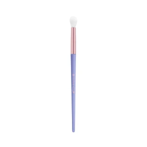 Essence Fluffy Dreams Eyeshadow Smudger Brush, Blending Brush for Eyeshadow, Soft Bristles, Easy Application