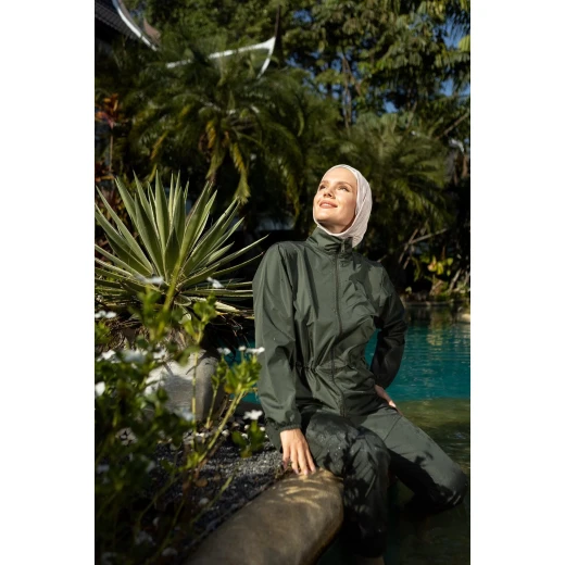 بوركيني نسائي بلون زيتوني داكن – طقم سباحة محتشم للنساء – سريع الجفاف ومريح للسباحة – مقاس إكس لارج – تصميم عملي وأنيق لجميع الأنشطة المائية - بوركيني - Image 4