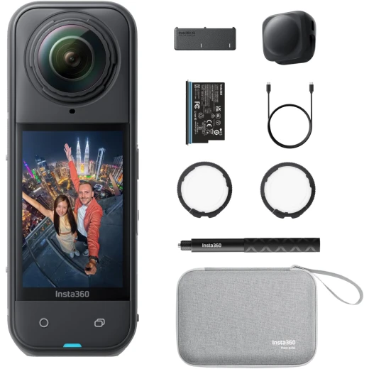 حزمة كاميرا Insta360 X5 360° المقاومة للماء 8K Essentials باللون الأسود حزمة كاميرا Insta360 X5 360° المقاومة للماء 8K Essentials باللون الأسود