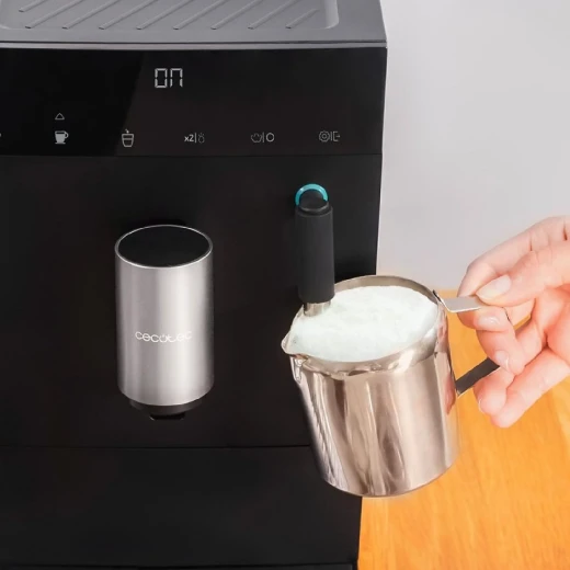 ماكينة قهوة Cecotec Cremmaet Compact Steam أوتوماتيكية 19 بار مع مطحنة حبوب مدمجة وتحضير إسبريسو وأمريكانو ونظام Thermoblock + هدية قسيمة حبوب قهوة من العميد - سيكوتك - Image 4