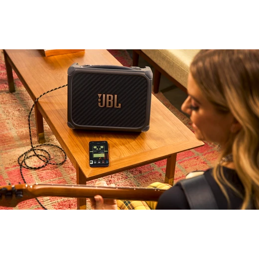 جي بي إل BandBox Trio نظام تدريب موسيقي محمول مدعوم بالذكاء الاصطناعي | رفيق ذكي للتدريب الموسيقي مع ملاحظات وتغذية راجعة ذكية لتحسين الأداء | تصميم محمول | اللون الأسود | الموديل JBLBANDBOXTRIOEU - جي بي ال - Image 10