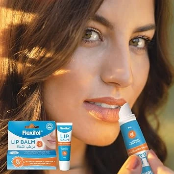مرطب شفاه فليكسيتول بعامل حماية من الشمس SPF50+، 10 غرام، يغذي ويرطب الشفاه الجافة. يوفر حماية عالية من الأشعة فوق البنفسجية UVA وUVB، تم اختباره من قبل أطباء الجلدية، مناسب لجميع أنواع البشرة. - فليكسيتول - Image 2