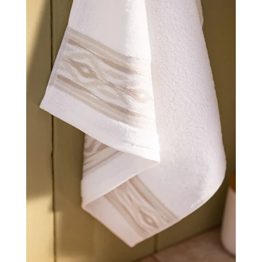 Madame COCO Daine Face Towel – Size 50×70cm, Soft and Highly Absorbent Towel for Daily Use, Ideal for Bathroom and Personal Care with Comfortable High-Quality Fabric - Madame COCO - Image 4