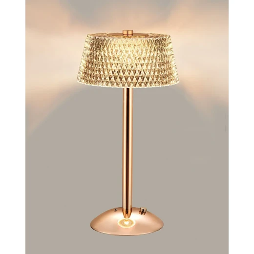 أباجورة تراير للإضاءة من مدام كوكو، مقاس 14.5 × 14.5 × 29 سم، مصباح طاولة بتصميم أنيق وعصري، مناسب لغرفة المعيشة وغرفة النوم والمكتب، يضيف لمسة ديكور راقية وإضاءة مريحة - مدام كوكو - Image 5