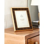 إطار صور ديانا من مدام كوكو 10 × 15 سم، إطار صور ديكوري بتصميم أنيق وعصري، مناسب لعرض الصور والذكريات، يضيف لمسة جمالية راقية إلى ديكور المنزل أو المكتب - مدام كوكو