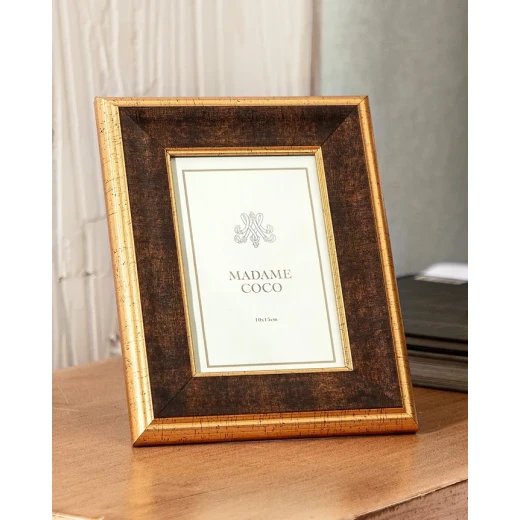 إطار صور ديانا من مدام كوكو 10 × 15 سم، إطار صور ديكوري بتصميم أنيق وعصري، مناسب لعرض الصور والذكريات، يضيف لمسة جمالية راقية إلى ديكور المنزل أو المكتب - مدام كوكو - Image 4