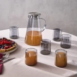 طقم كؤوس كاراجا سيرين 7 قطع لون أنثراسايت من الزجاج يضم كاراف 1.8 لتر و6 أكواب 310 مل بتصميم عصري أنيق للمشروبات - كراجا