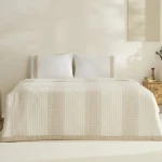 طقم بيكيه سرير مزدوج كاراجا هوم رايز بيج، بيكيه قطن كتان 200×220 سم مع ملاءة و2 غطاء وسادة بتصميم أنيق - كراجا