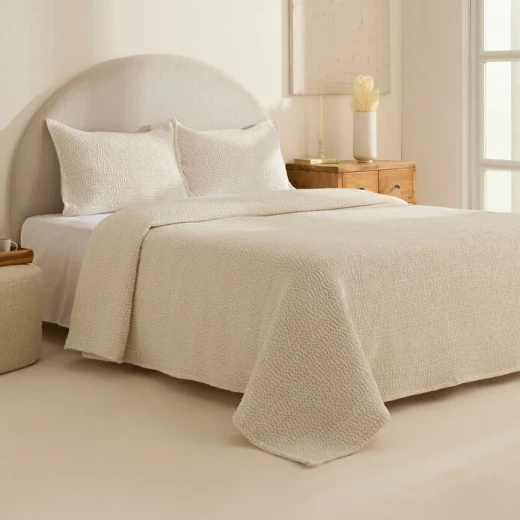 طقم مفرش سرير كاراجا هوم ليندا مزدوج لون بيج 160×240 سم مع غطاء وسادة 50×70 سم حشوة 150 GSM بوليستر 100% - كراجا - Image 5