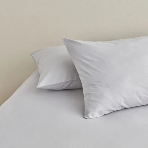 كاراتشا هوم ملاءة سرير سادة مزدوجة رمادي غامق 240×260 سم من القطن 100% قماش رانفورس بدون مطاط - كراجا - Image 2
