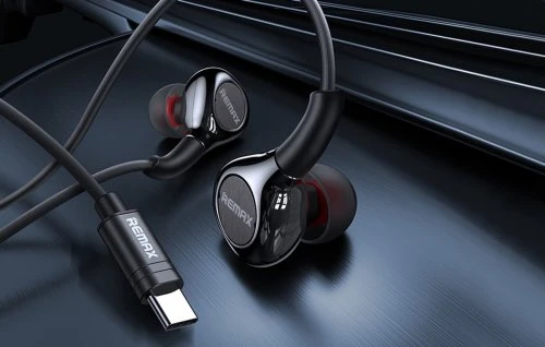 سماعات أذن REMAX RM-655A سلكية بمنفذ USB-C، كابل 1.2 متر، ميكروفون مدمج، صوت ستيريو واضح وباس عميق، تصميم مريح وخفيف، أسود - ريماكس - Image 4