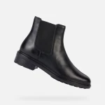 حذاء كاحل نسائي Geox Walk Pleasure جلد أسود مقاس 37 تصميم خفيف الوزن وقابل للتنفس يتميز بلوحة جانبية مرنة أحذية مريحة للاستخدام اليومي للنساء - جيوكس