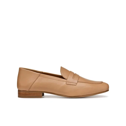 Mantinea Women's Beige Loafers Modern Square Toe 37 Lightweight Breathable Nappa Leather Comfortable City Wear Formal Refinement SKU D552EA.00085.C5000 - Mantinea - Image 2